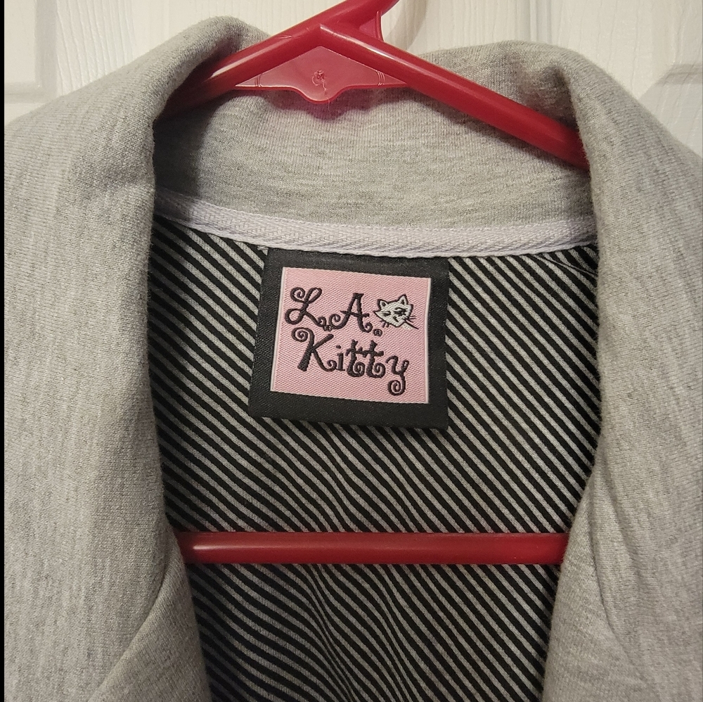 L.A. Kitty Grey Blazer Size 1X - Picture 3 of 7